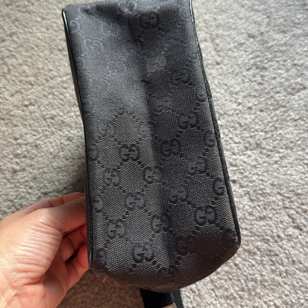 Authentic Vintage Gucci Mini Shoulder Bag - Picture 6 of 10